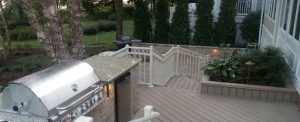 home outdoor entertaining features